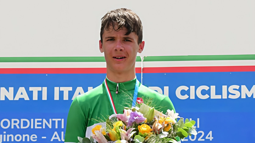 Riccardo Longo, 14enne cremonese di Sergnano, si è laureato campione italiano su strada della categoria esordienti di secondo anno. Ha...