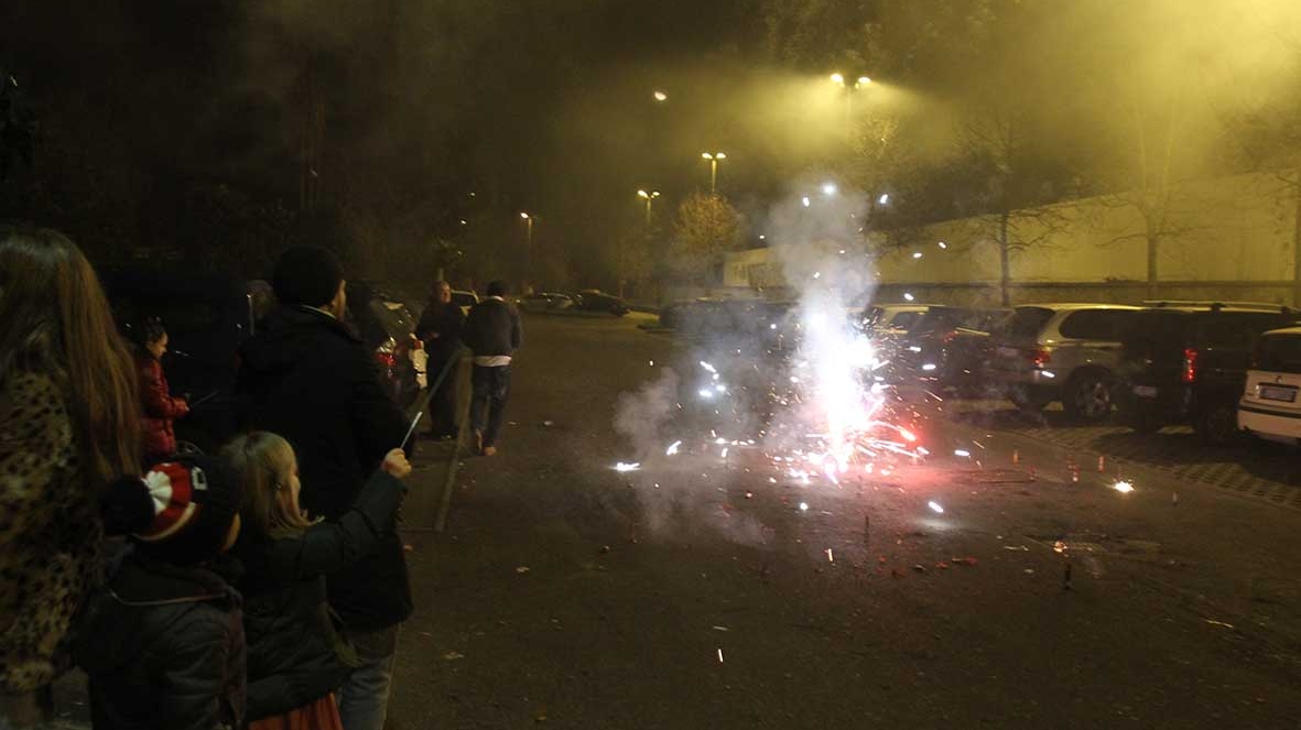 Le notti di molti quartieri di Monza sono segnate da continue e spesso violente esplosioni di petardi o fuochi d'artificio