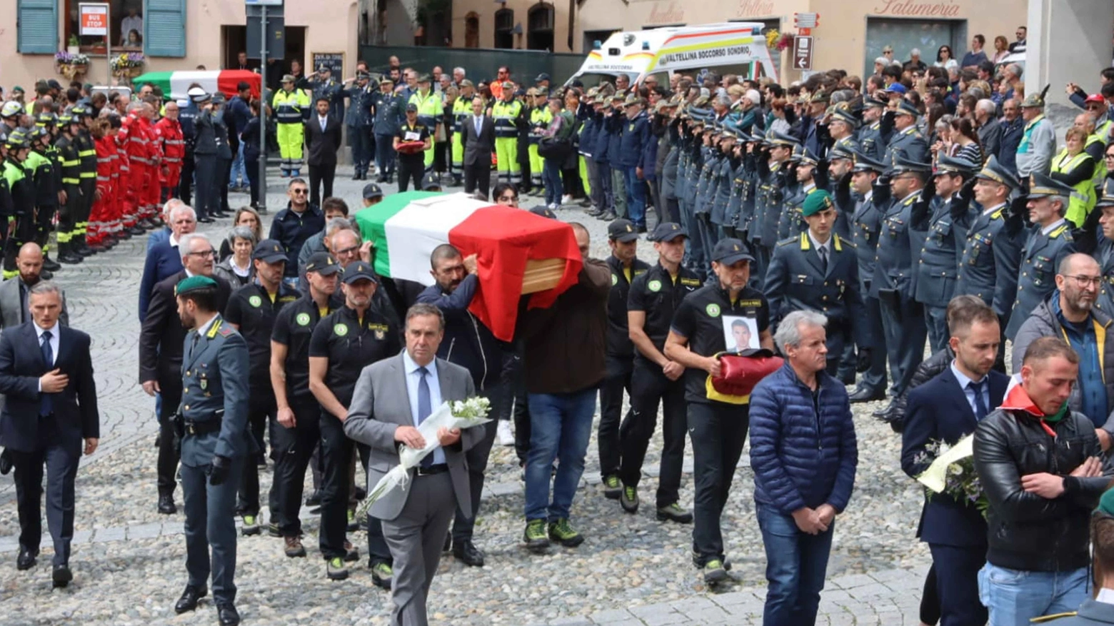 Bormio, funerali dei tre Finanzieri morti in Valmasino (Anp)