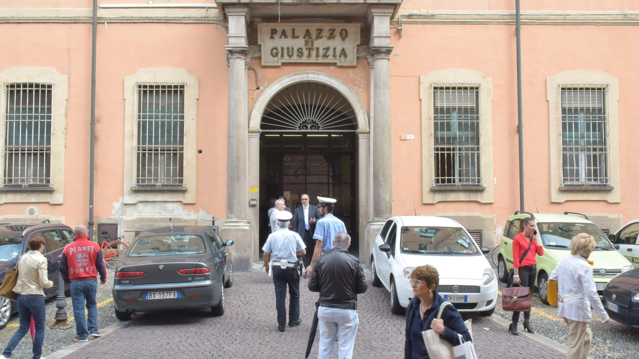 Il Tribunale di Pavia