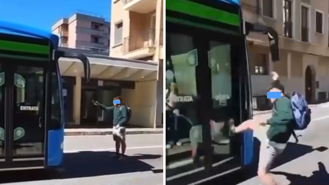 Alcuni fotogrammi del video, girato a Monza, del giovane che prima ferma l'autobus e poi lo prende a calci