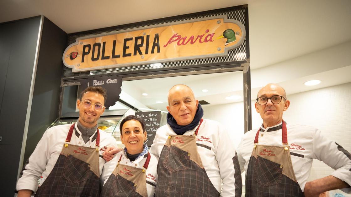 Polleria Pavia al mercato da 50 anni: "Tre generazioni dietro il bancone"