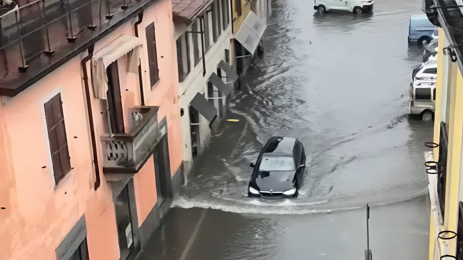 Maltempo, la conta dei danni. Infiltrazioni, crolli ed allagamenti. Oltre cento interventi dei pompieri