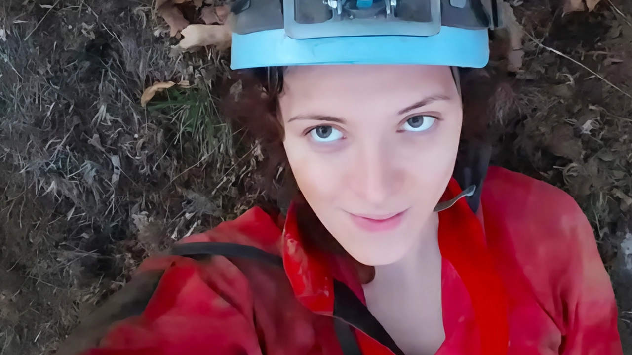 Ottavia Piana, ferita nell'Abisso Bueno Fonteno, è stata salvata dopo 53 ore grazie all'intervento del soccorso alpino speleologico.