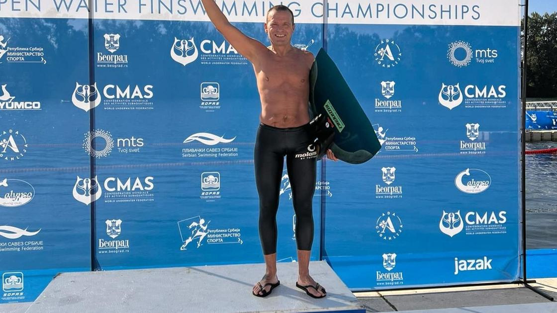 Master di nuoto pinnato. Luca Zanni fa il triplete