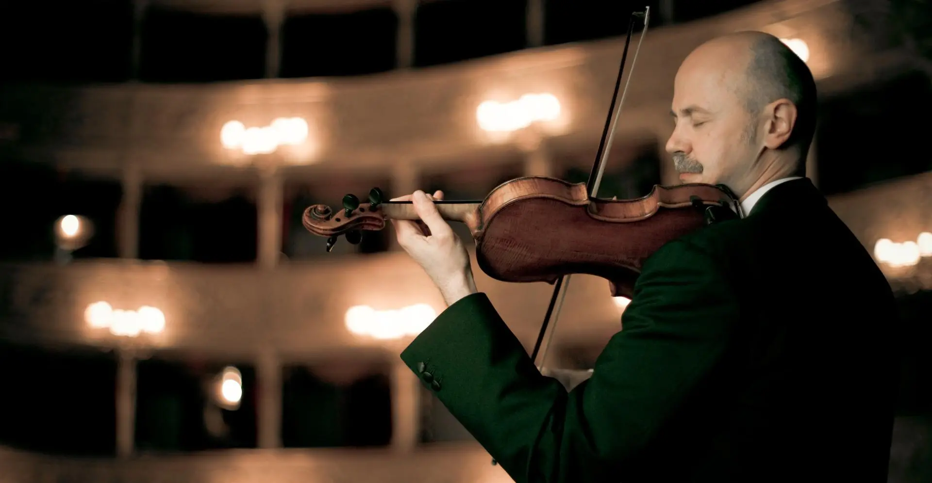 Como, il violinista Fulvio Luciani ospite di Camera con musica