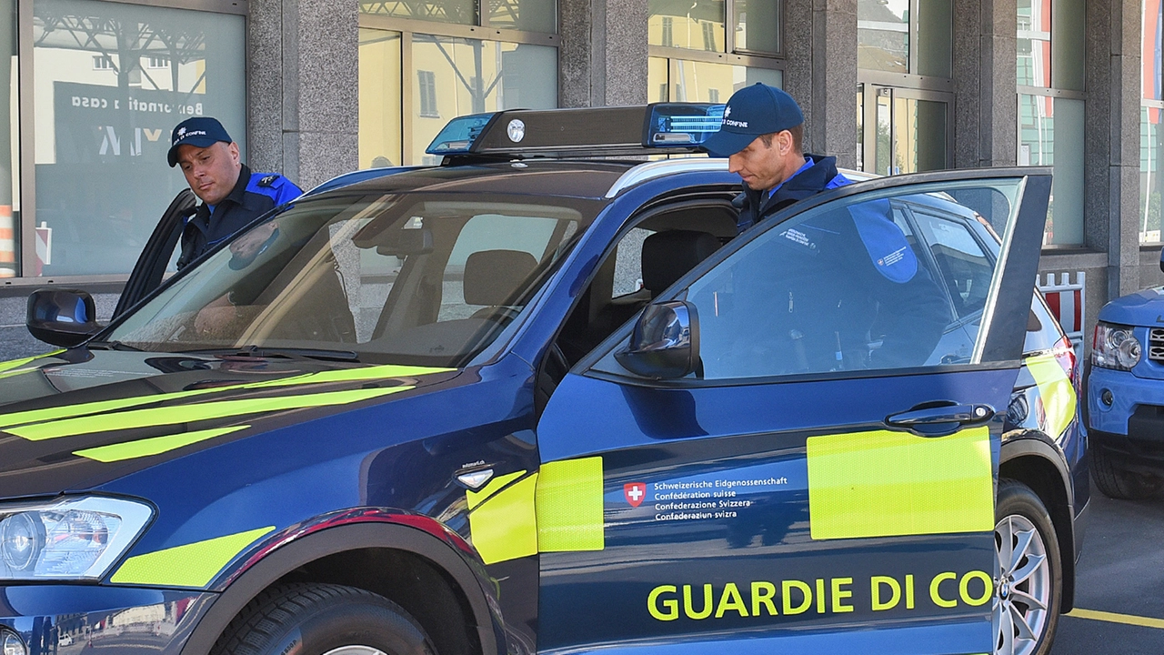 La polizia di frontiera Diminuito anche il numero dei passatori che trasportano i migranti oltreconfine