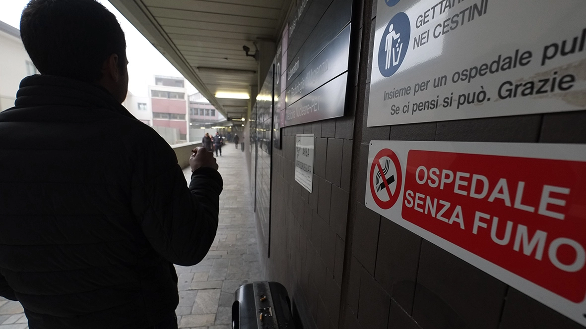 Lo stress sul posto di lavoro ha portato ad aumentare il numero di sigarette