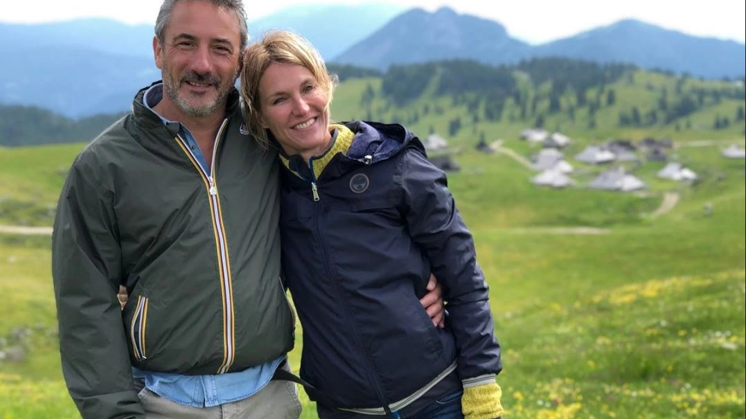 Vincenzo Venuto e Ellen Hidding conducono insieme la trasmissione su Canale 5