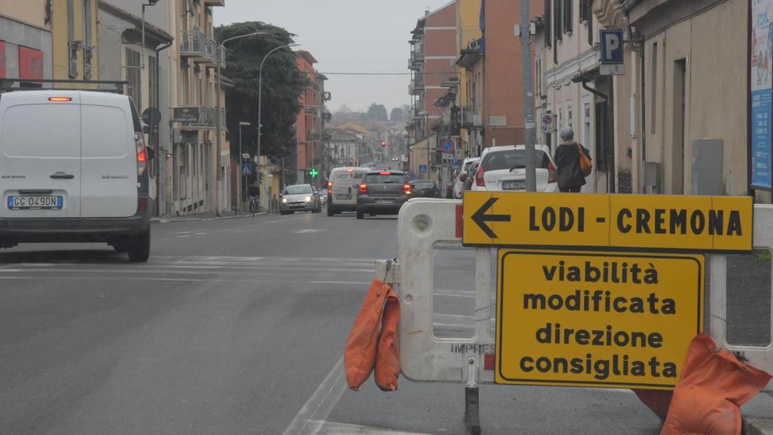 Nuova rotonda in viale Cremona. Ecco come cambia la viabilità