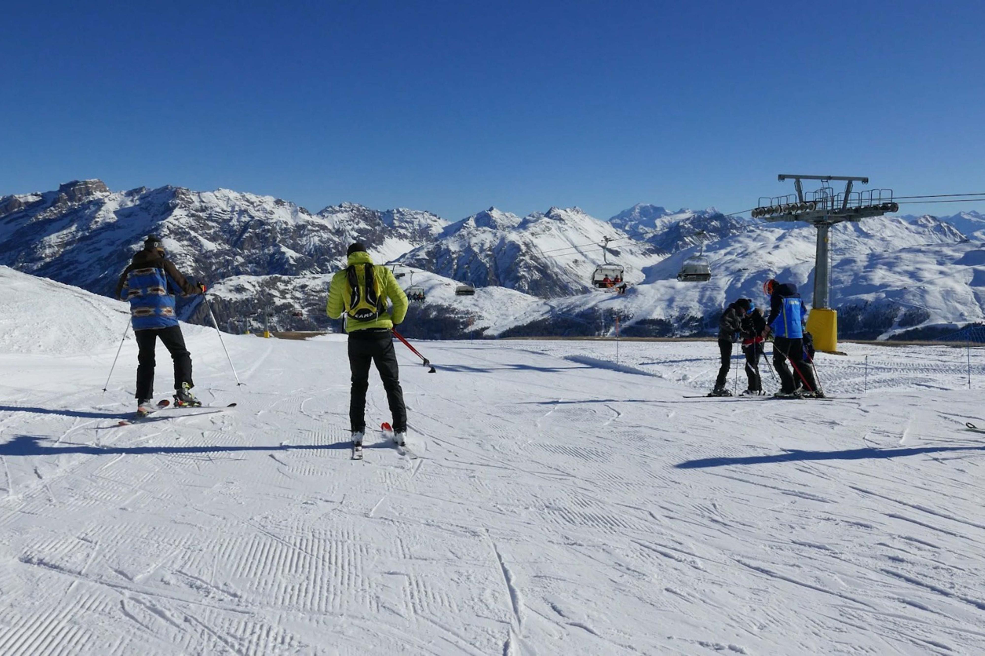 Tragedia sulle piste a Livigno: sciatore di 66 anni cade e muore