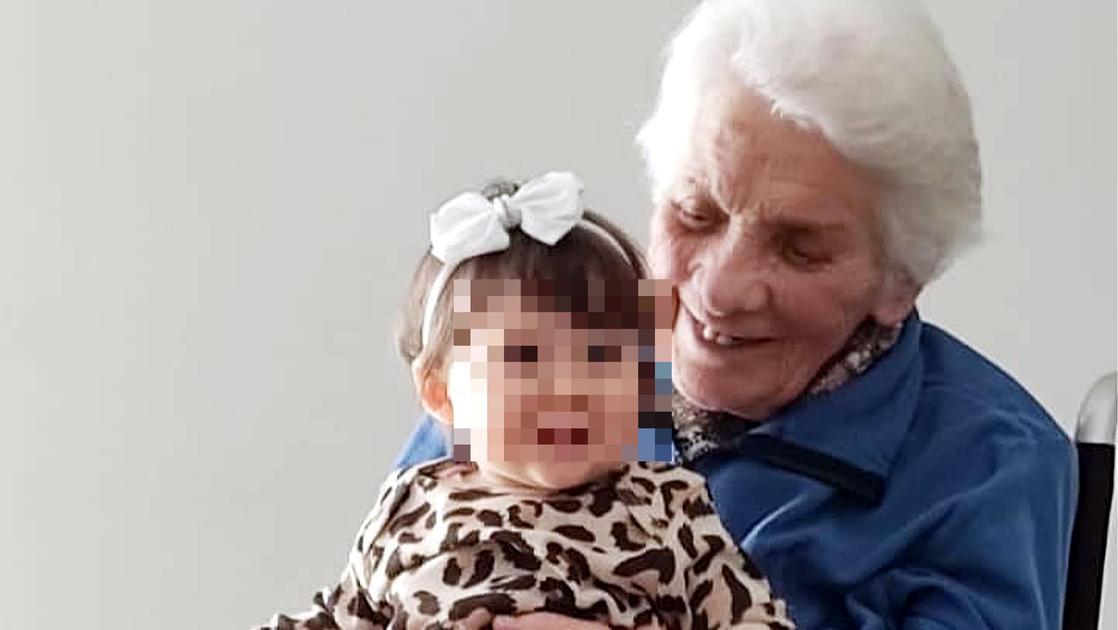 I cento anni di mamma Piera, la storica levatrice di Carenno e Calolziocorte che ha fatto nascere decine di bambini