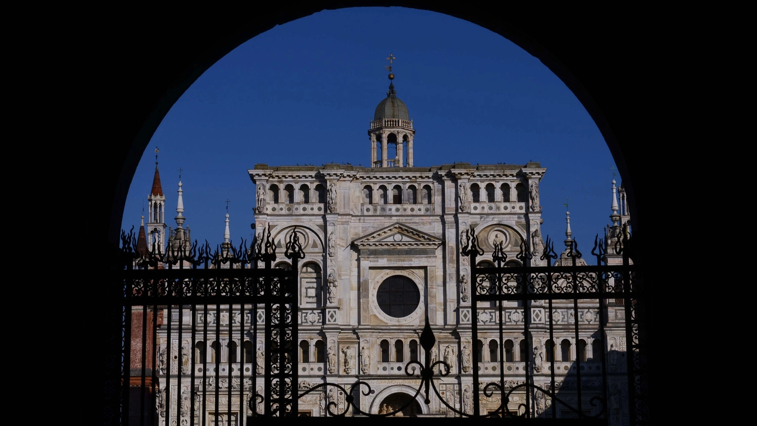 L'esterno della Certosa di Pavia