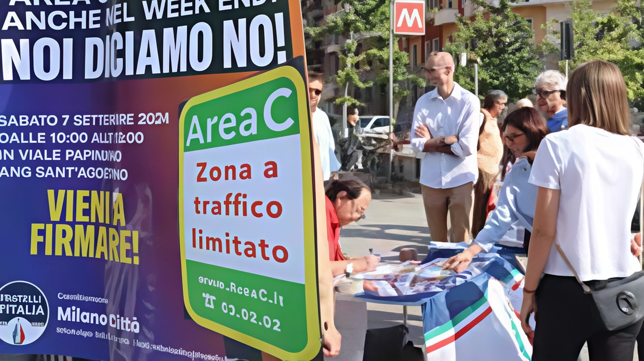 A Milano, Fratelli d’Italia e Lega hanno raccolto oltre 300 firme al mercato di via Papiniano contro l'estensione del pagamento dell'Area C nel fine settimana