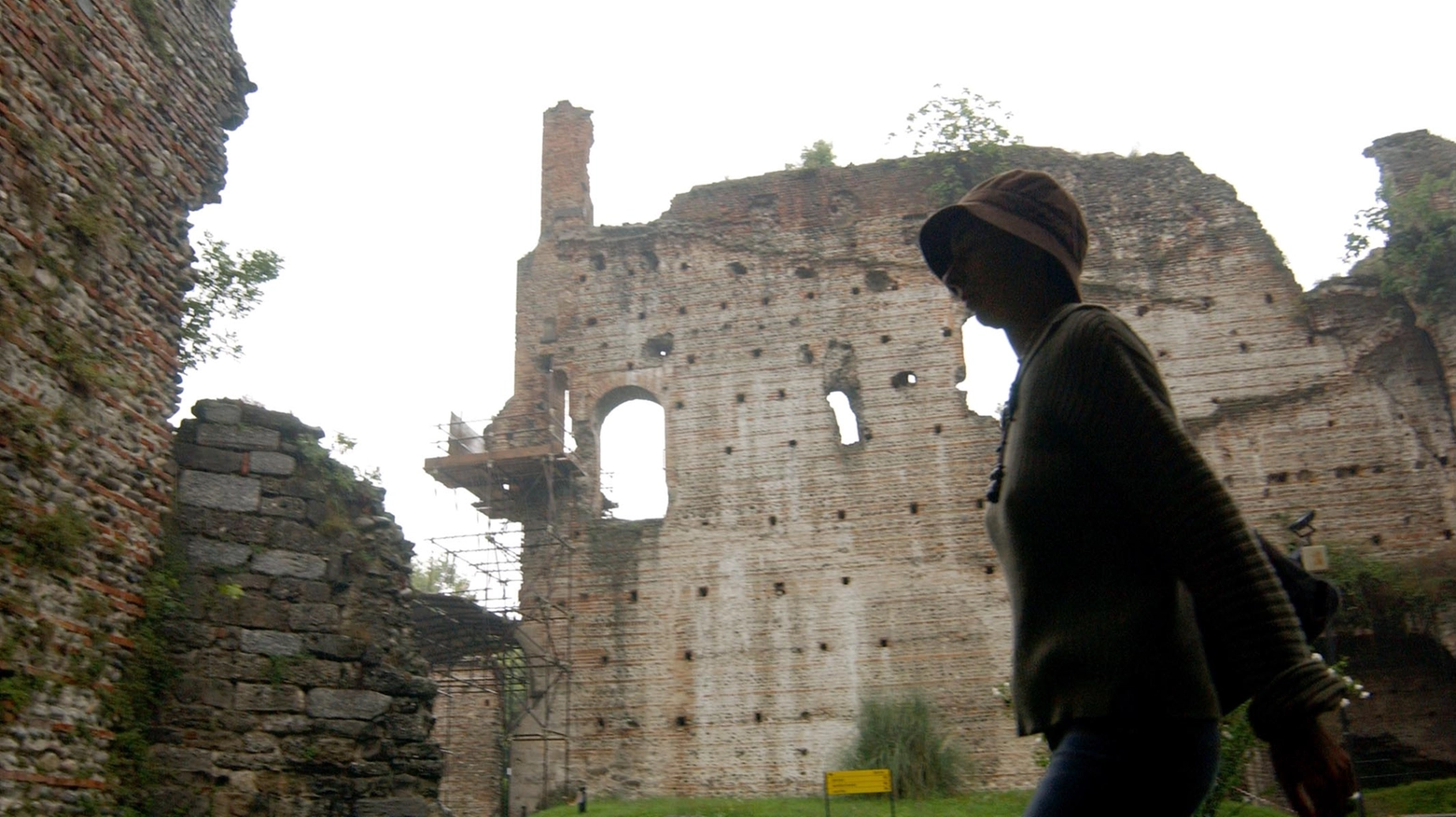 Un tour tra castelli magici, città fantasma e ville infestate dagli spiriti