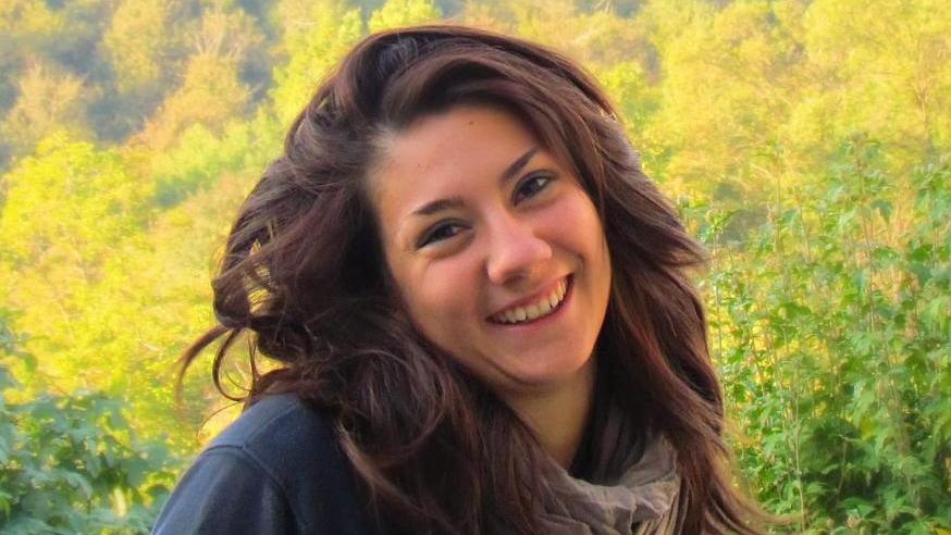 Il sorriso spento di Ilaria Parimbelli, la rabbia dei genitori: “È stata una diagnosi errata a portarla via per sempre”