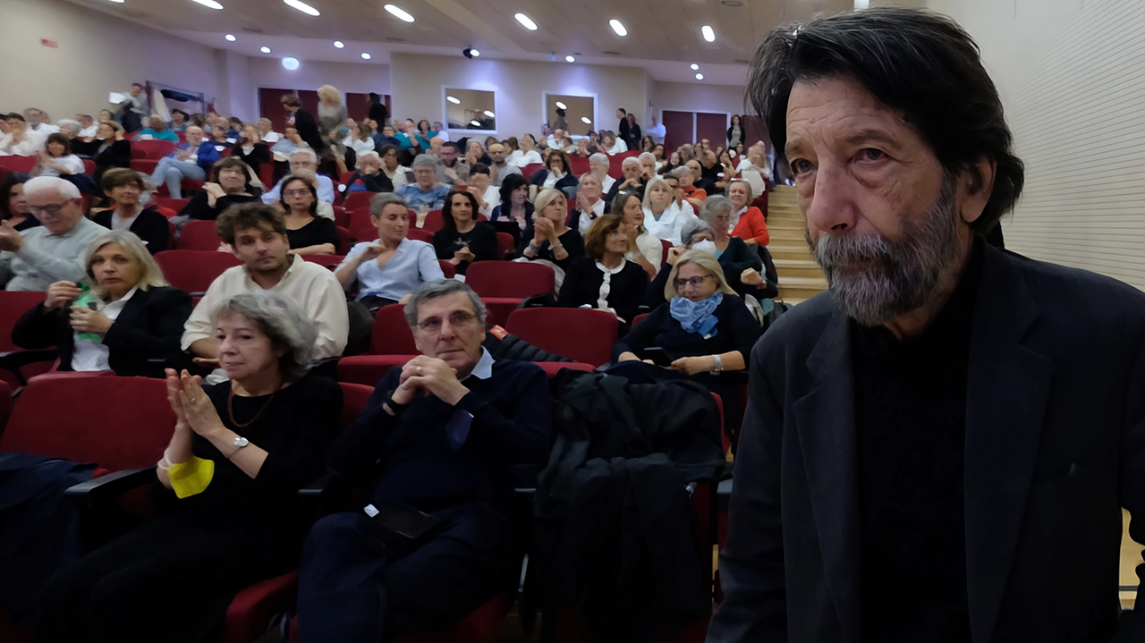 Una “Lectio magistralis“ del filosofo Massimo Cacciari all’ospedale San Gerardo di Monza ha chiuso un ciclo di conferenze