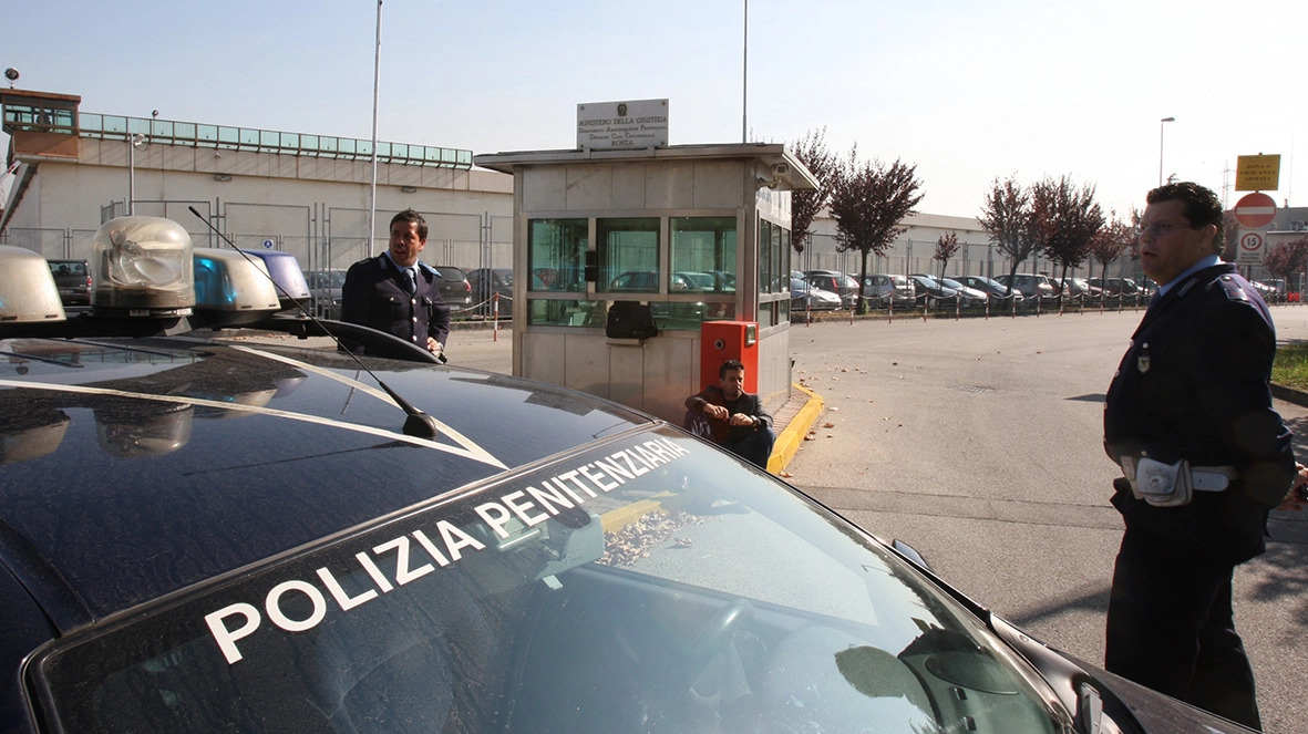 L'esterno del carcere di Monza