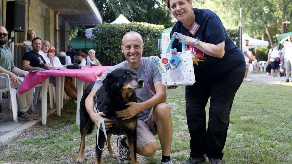 “Festa del cane fantasia“. Affidi del cuore con cure e cibo in dono