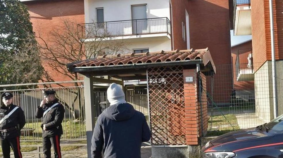 L’arma utilizzata nella notte tra il 26 e 27 gennaio scorso era in una strada vicino alla casa .