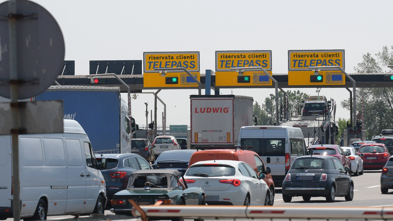 Traffico al casello di Melegnano (foto di archivio)