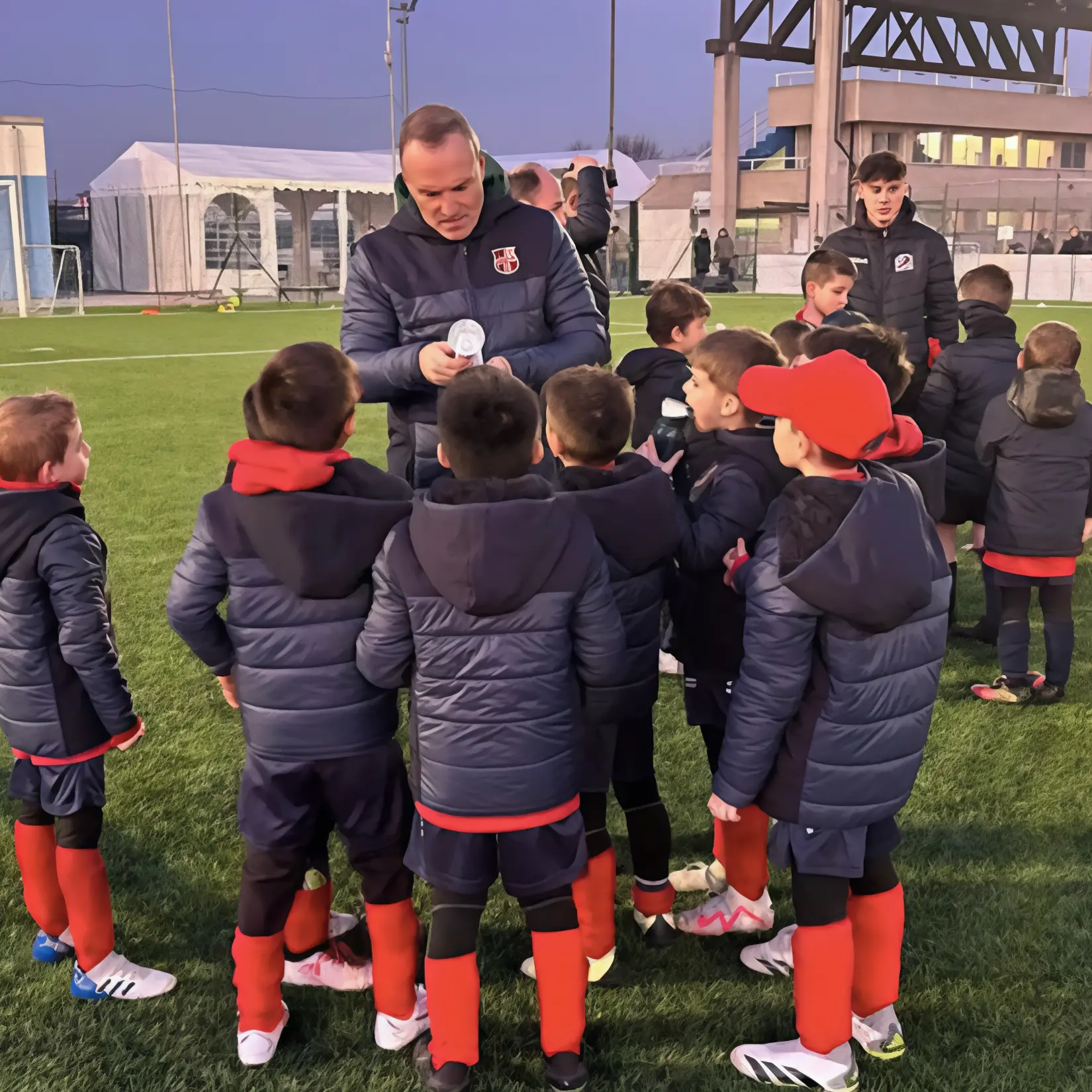 L’educazione sul campo. Tifosi ultras in fuorigioco