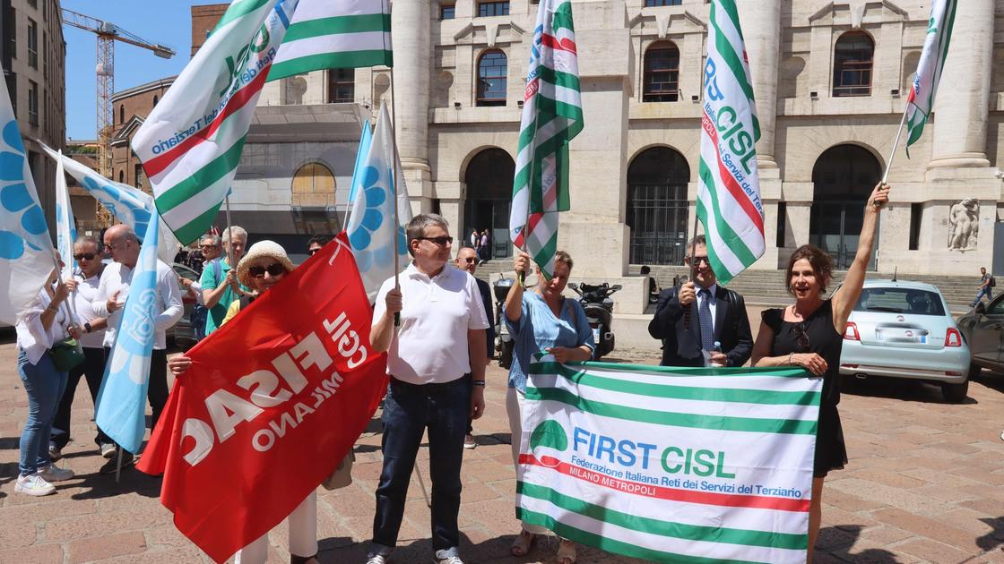 Piazza Affari, il primo sciopero della Borsa: "Vogliamo condizioni di lavoro decenti"