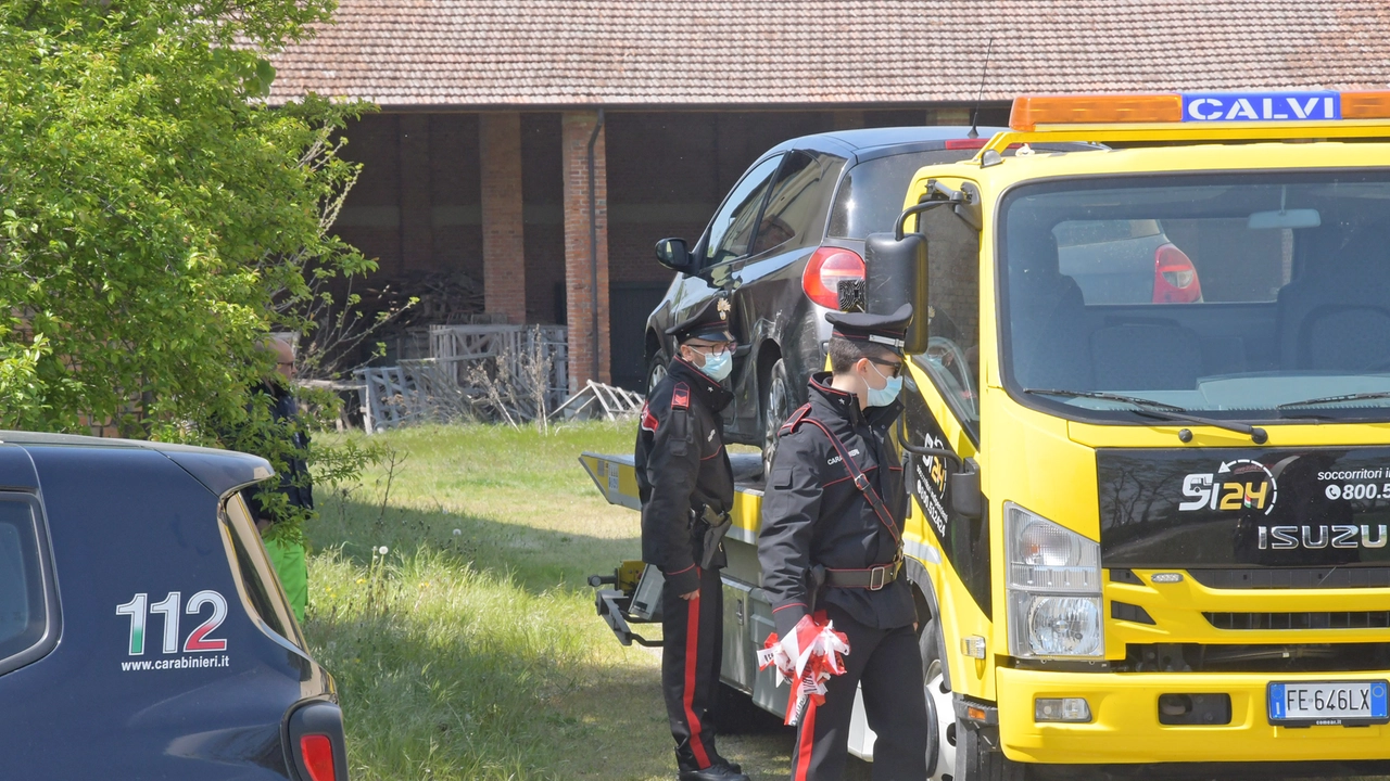 Barbianello, i carabinieri alla cascina disabitata