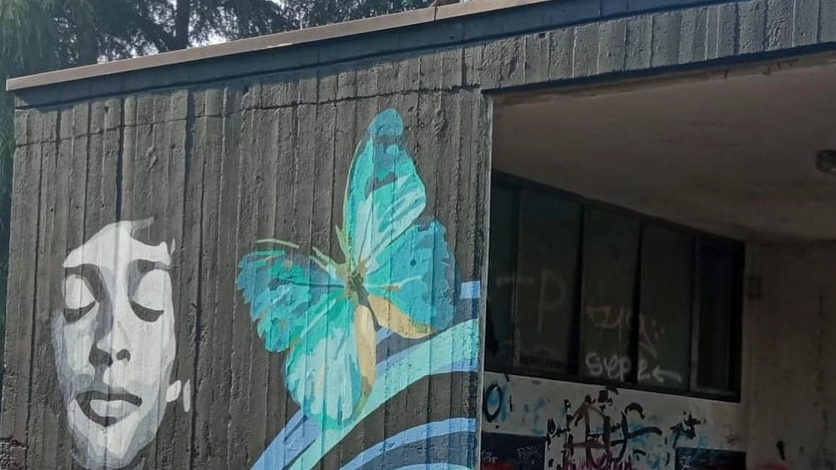 A Paderno Dugnano, un murale artistico promuove la cura dell'ambiente e il coinvolgimento dei cittadini. Progetto che trasforma piazza Berlinguer in uno spazio accogliente e sicuro.