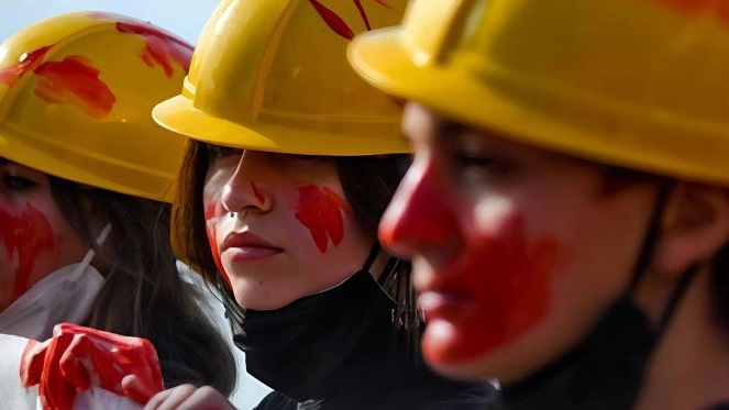 Una manifestazione dei sindacati contro gli infortuni sul lavoro