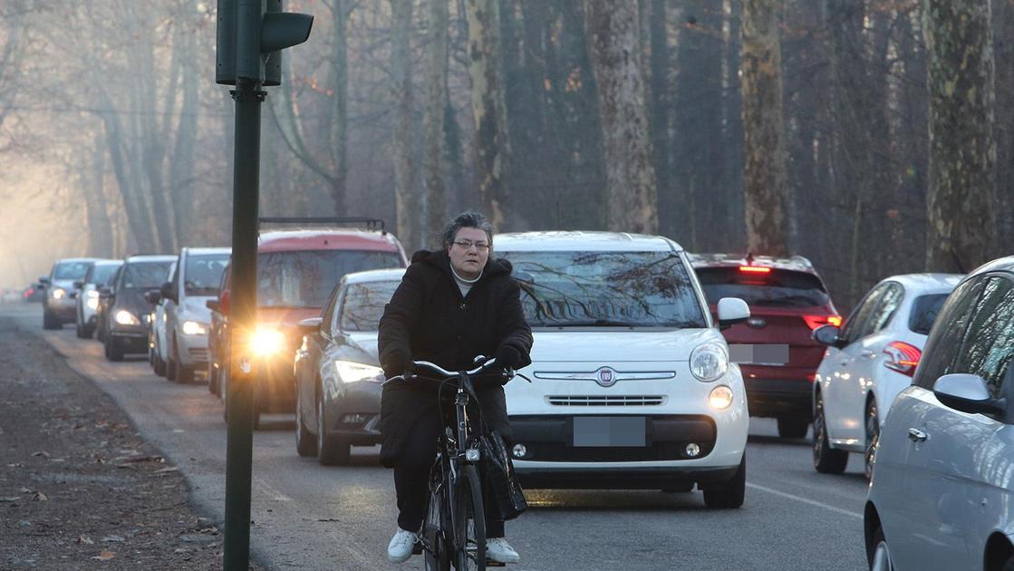 Il Comune blinda il piano mobilità: "Ma è sostenibilità a senso unico"