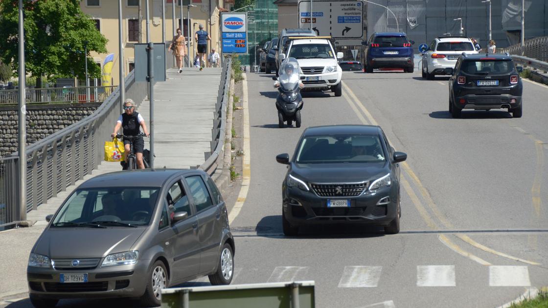 Lecco prigioniera di una viabilità al collasso. Provincia e sindaci scrivono al presidente Fontana: “Ecco cosa ci serve”