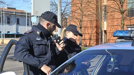 Chiusa per furto, dopo la spaccata notturna, la Farmacia Comunale 2 di via Cavallotti derubata, dai soliti ignoti, nella notte...