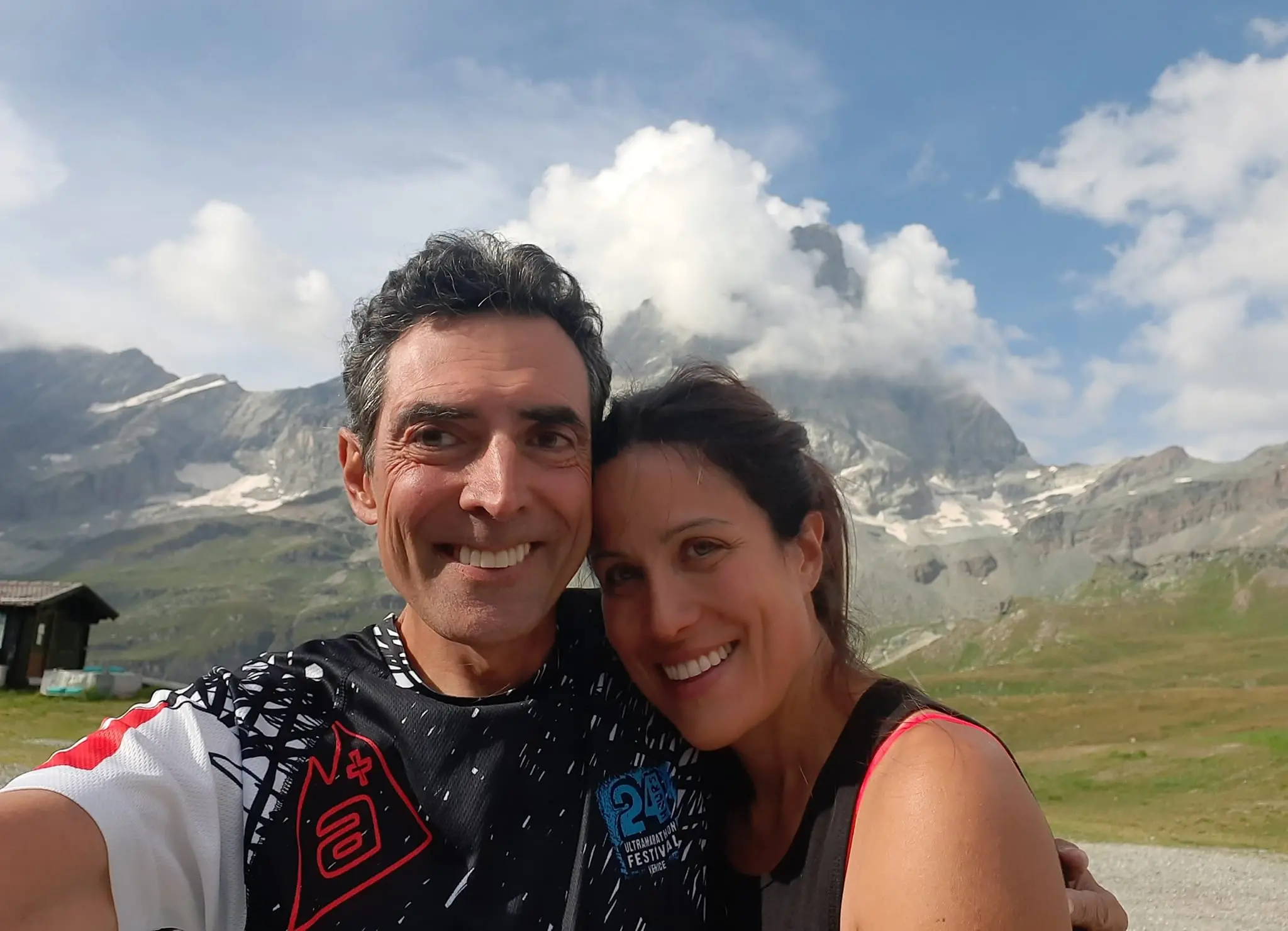 Andrea Galimberti disperso sul Monte Bianco insieme a Sara Stefanelli, ancora nessuna traccia: ricerche sospese