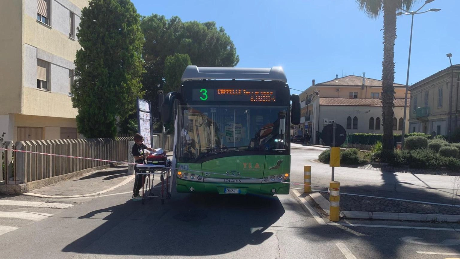 L’autobus frena di colpo. Passeggero muore dopo aver battuto la testa