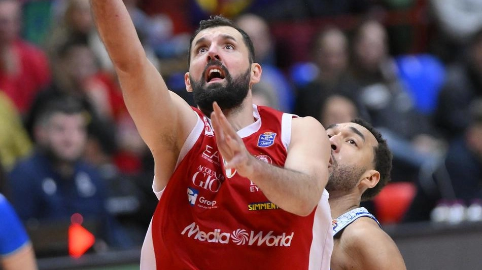 Nikola Mirotic ha chiuso la partita contro Reggio Emilia con 33 punti a referto