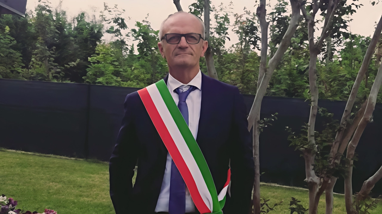 Mario Ghidelli 64 anni primo cittadino di San Fiorano ribadisce la propria contrarietà all’impianto sui terreni agricoli