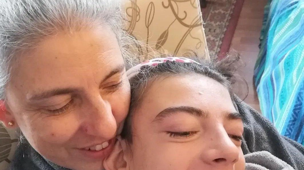 Daniela Meroni e il figlio Francesco, iscritto al quarto anno del liceo Donatelli Pascal