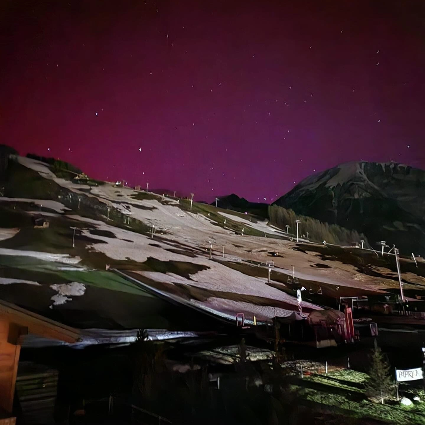 Aurora boreale a Livigno (Foto Facebook Livigno Ski Passion)