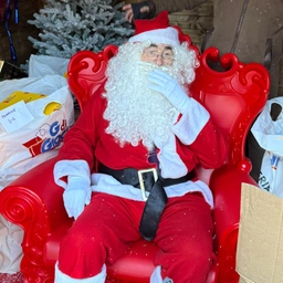 Il Parco di Natale, a Lariofiere Erba la magia delle feste: giostre, pista di pattinaggio e la Fabbrica di Cioccolato