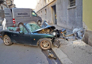 Via Scopoli, schianto fatale. Pronte le perizie sulla dinamica