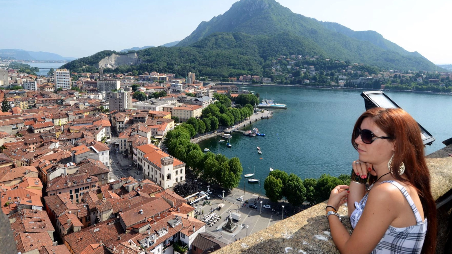 Una veduta dal campanile di San Nicolò a Lecco