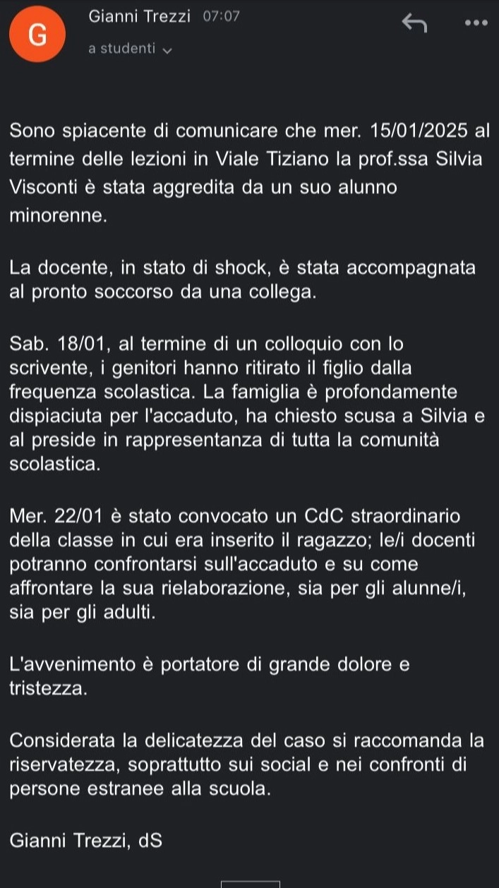 Il messaggio inviato dal dirigente scolastico del liceo Parini