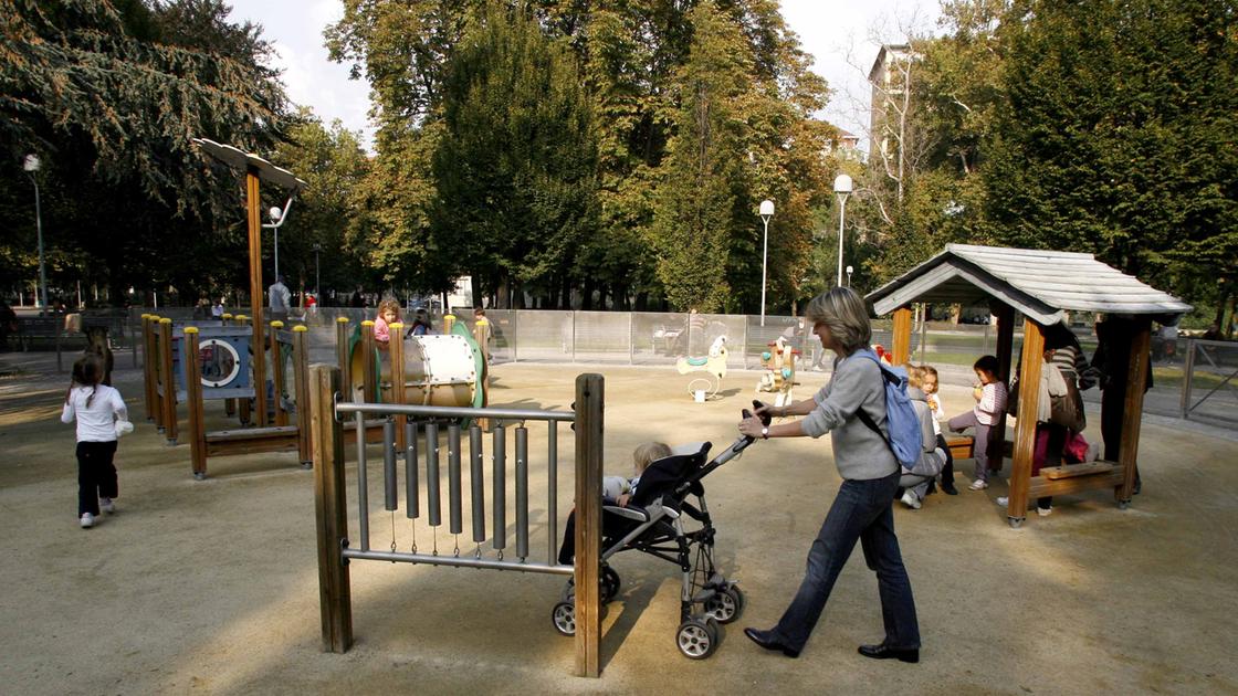 Parco Solari, la protesta delle barchette: “Ridateci il galeone dei bambini”