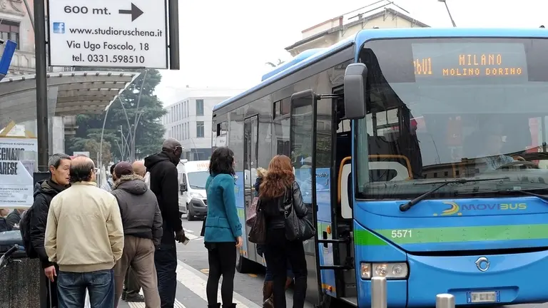 Legnano, parte la raccolta firme contro l'arretramento del capolinea Movibus