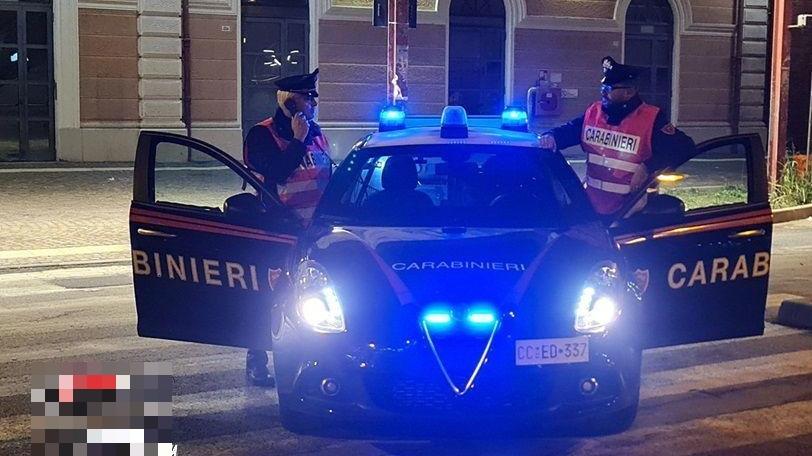 Ragazzini rapinano un uomo in stazione a Carnate: un arresto e una denuncia