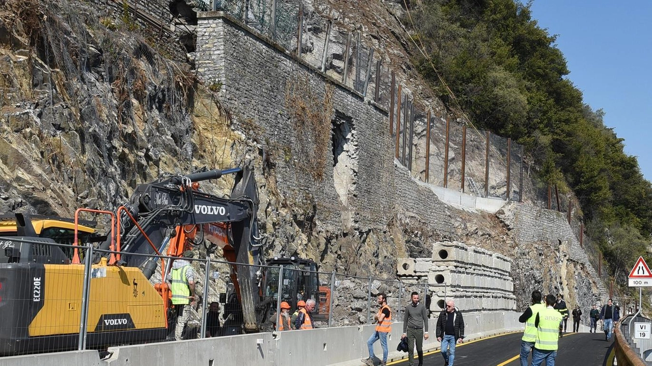 I sindaci della lago sono preoccupati per il cantiere che da mesi procede a rilento e chiedono garanzie