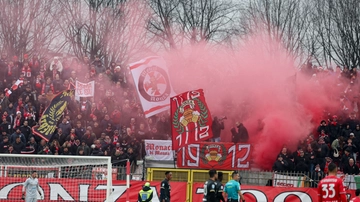 Monza, Marta Fascina torna allo stadio: “Me l’ha chiesto Silvio in sogno”. Ma l’effetto talismano non serve