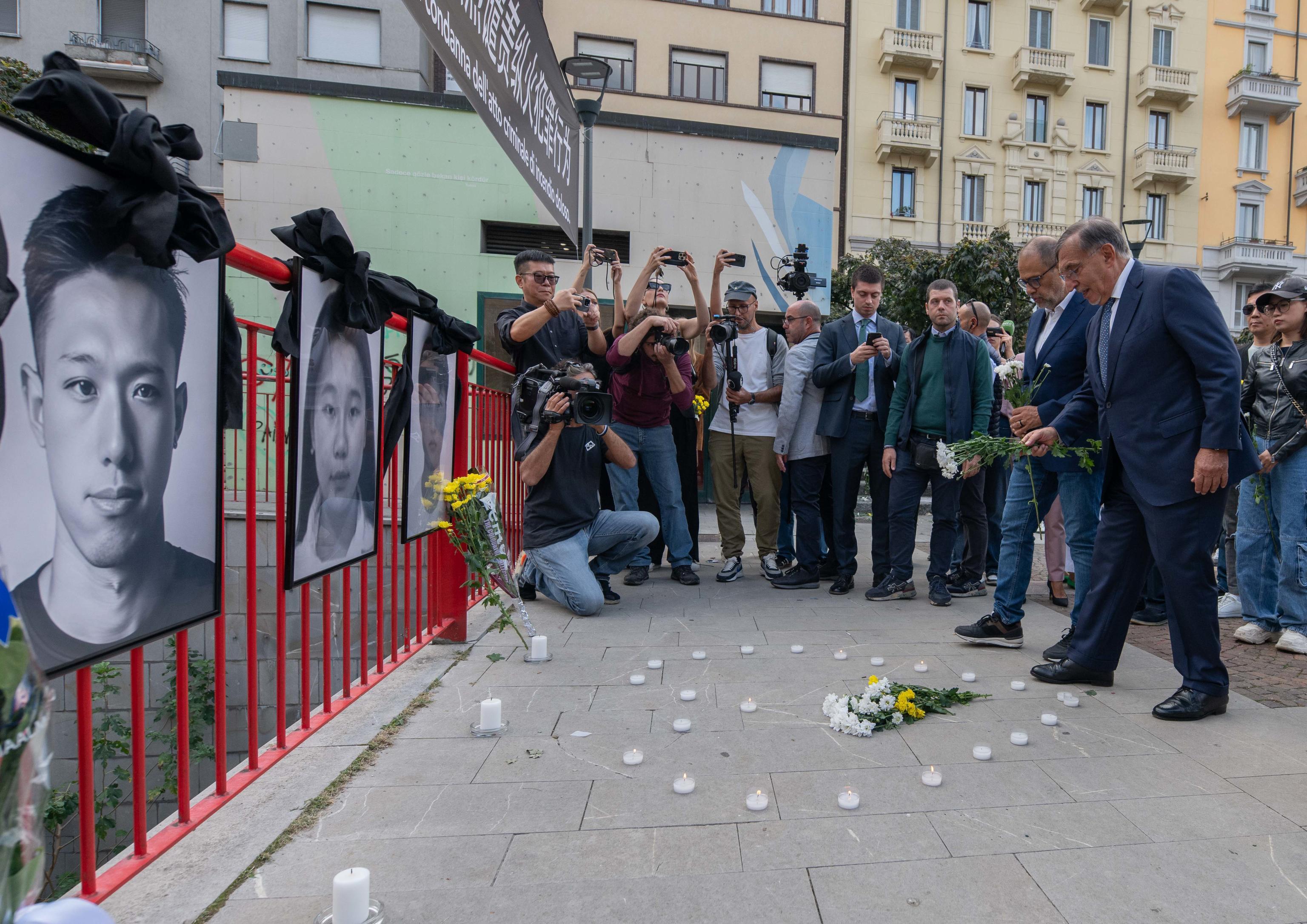 Milano ricorda i tre ragazzi morti nel rogo dello showroom in via Cantoni: “Individuare i responsabili"