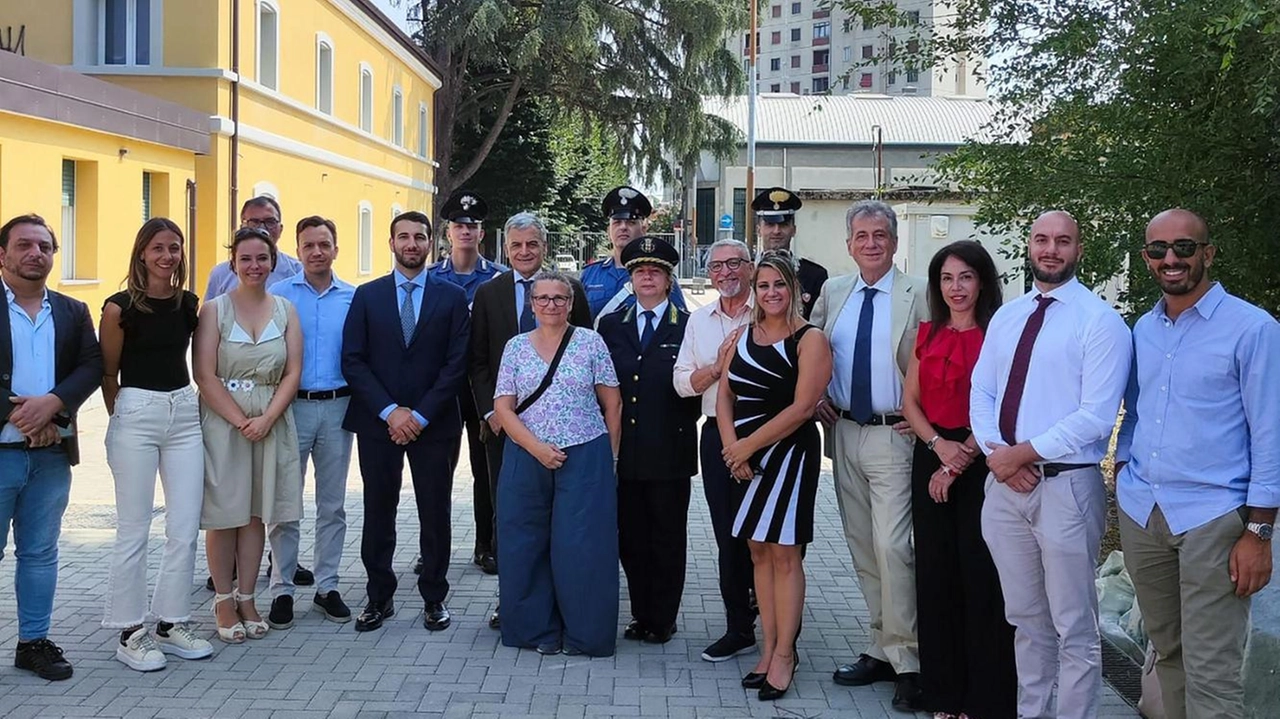 Corsico, prefetto e sindaco hanno visitato il centro ristrutturato ad hoc. Presto si arriverà alla capienza massima di 25 donne e bimbi in difficoltà.